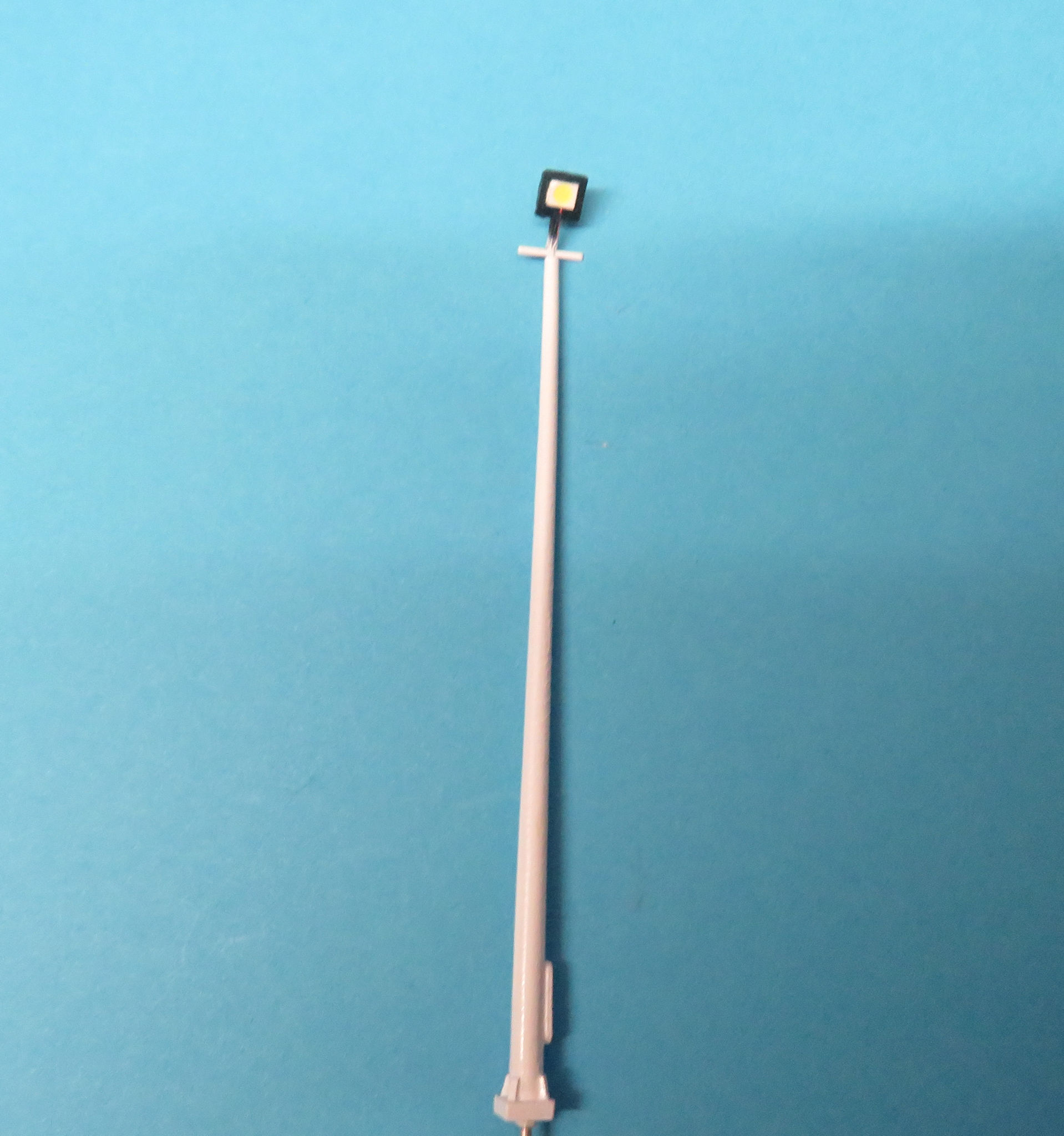 Item Code 01W - OO Scale Yard Light